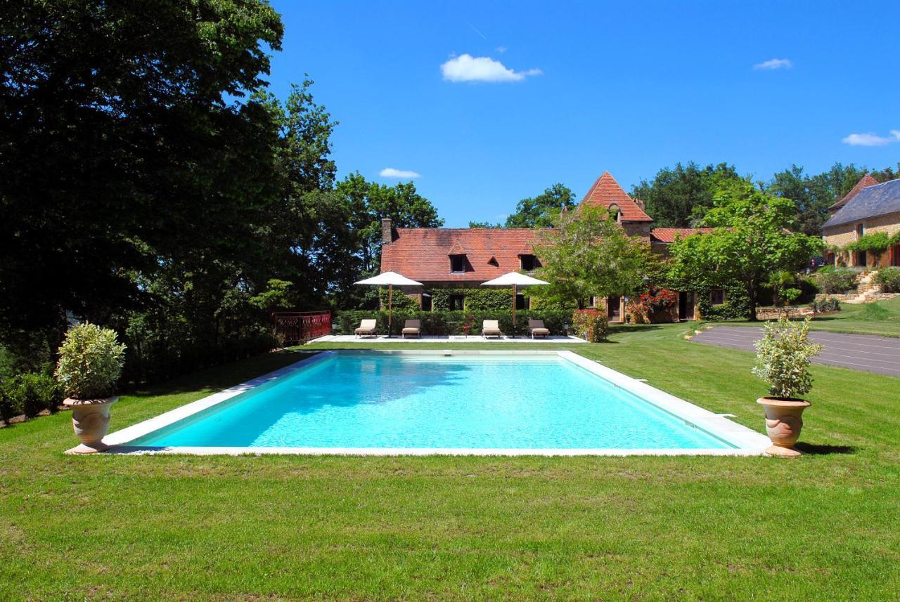 Le Manoir Du Rocher Domme Bagian luar foto